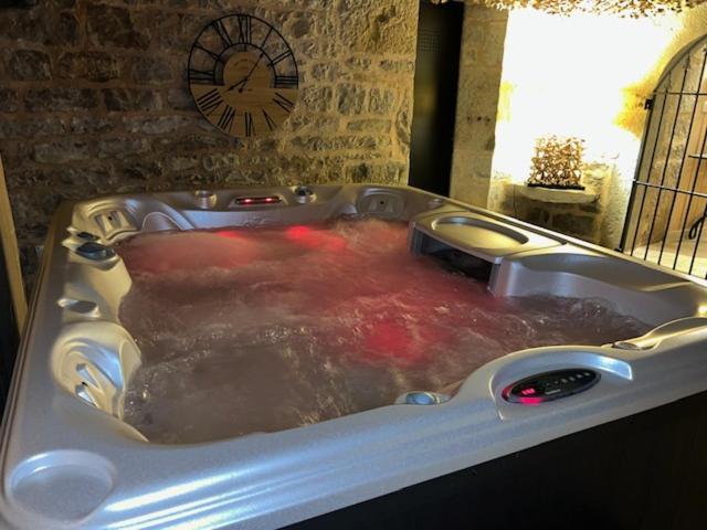 Agreable Chambre D Hote Avec Piscine Et Jacuzzi Thégra Exteriér fotografie
